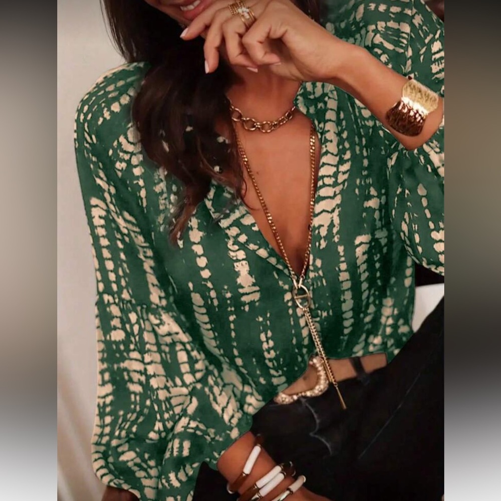 Chic Green and White Women's Top